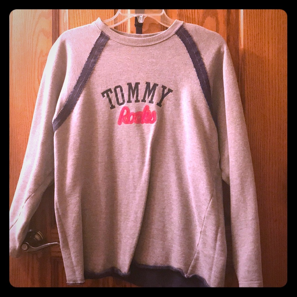 Tommy Hilfinger Sweatshirt Size XL